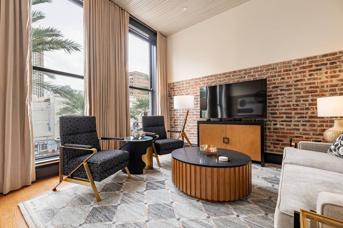 Apartamento entero, 2Br Luxury Stay & Stunning City Views | The Mayfair in Storyville (New Orleans), New Orleans