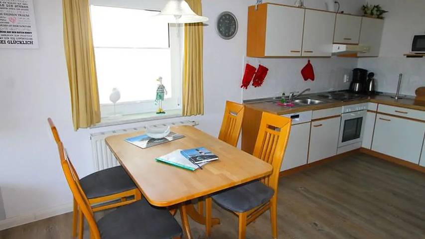 Ferienwohnung für 3 Personen, mit Terrasse und Garten in Neubukow-Salzhaff - 4