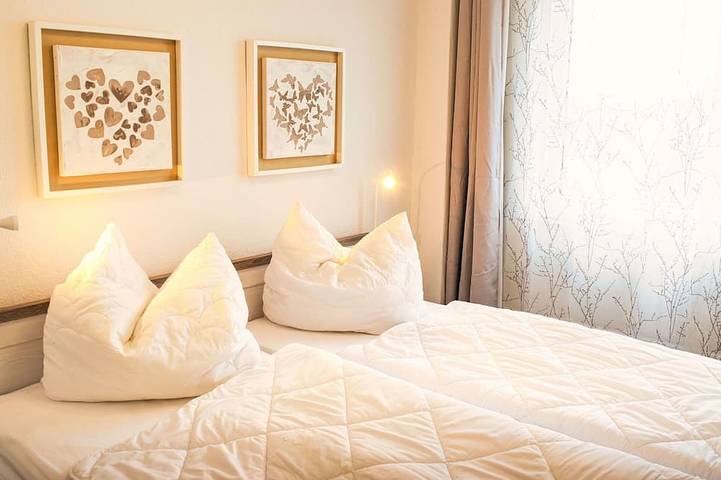 Ferienwohnung für 3 Personen, mit Balkon und Pool in Damp - 2