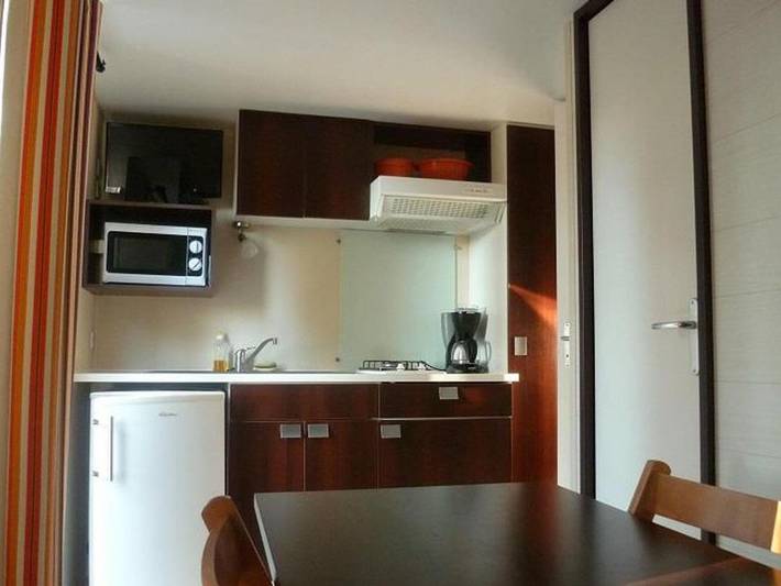 Location de vacances pour 2 personnes, avec terrasse dans Bayas - 2