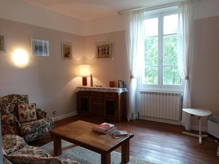 Gîte pour 4 personnes, avec Terrasse ainsi que Jardin et Vue à Grand-Vabre