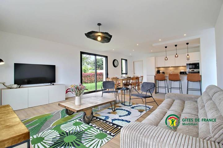 Gîte pour 10 personnes, avec jardin ainsi que jacuzzi et terrasse à Baden (France) - 3