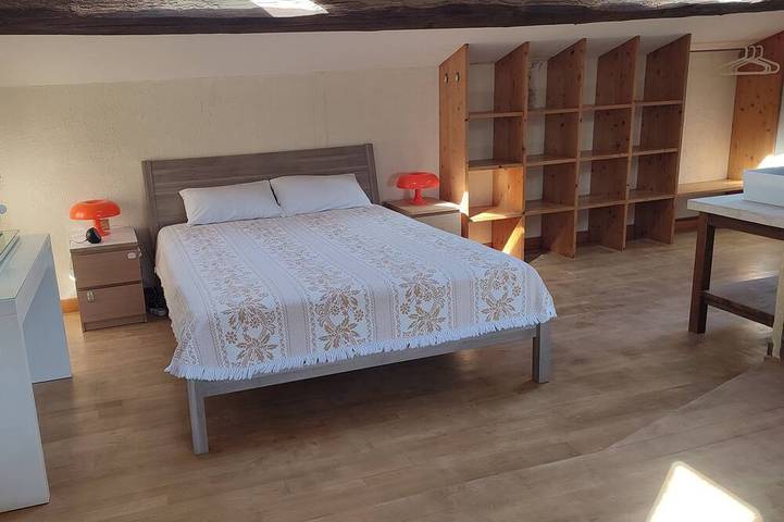 Appartement entier, Le Mas des 2 Tilleuls Appartement de charme proche Uzès in Saint-Quentin-la-Poterie, Région de Nîmes