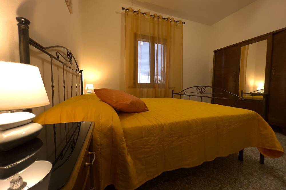 Ganze Wohnung, Margaret House - Wheat Apartment in Cortona, Arezzo Provinz