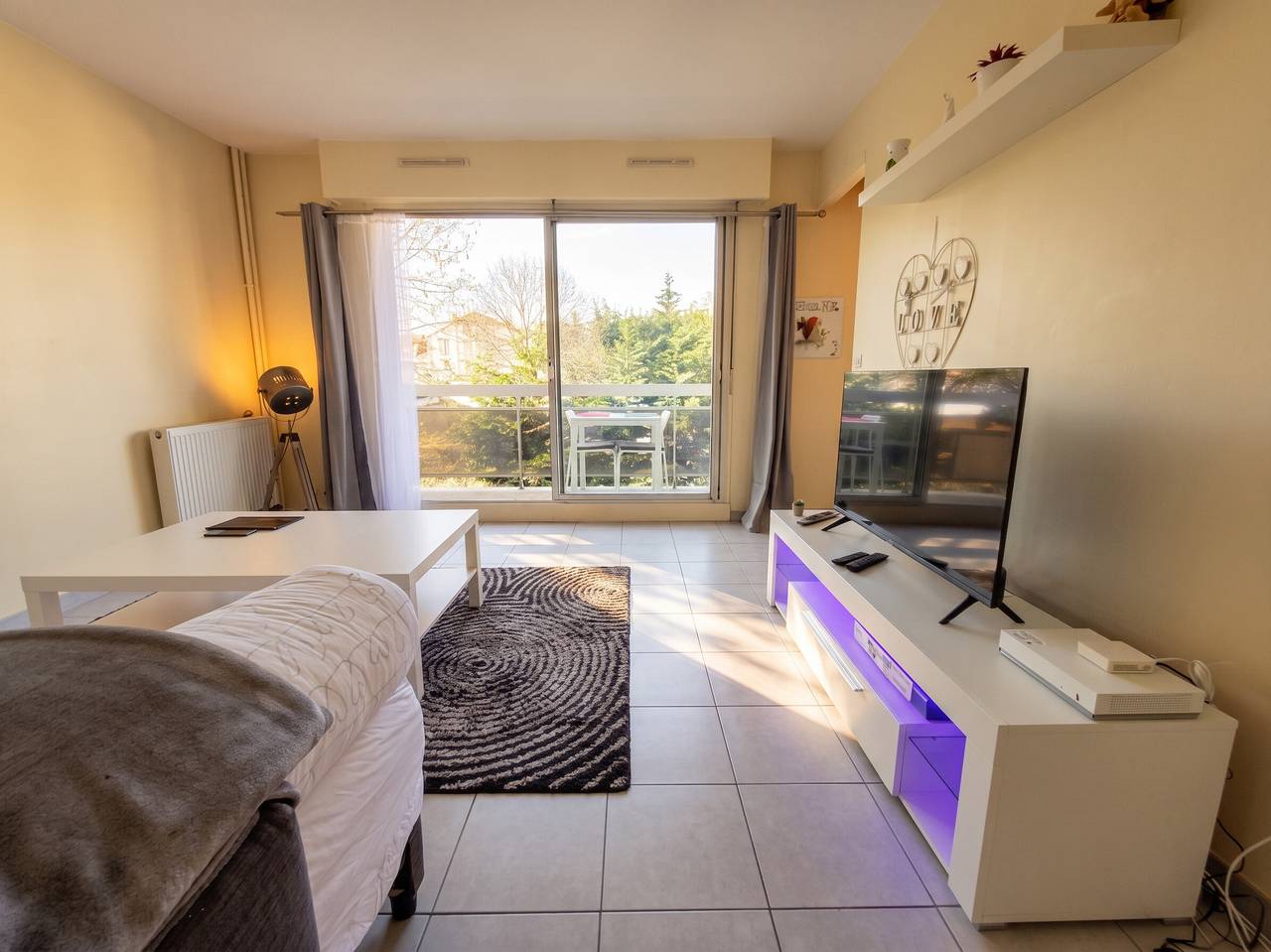 Appartement entier, Appartement moderne aux Pavillons-sous-Bois - 24 m² + Terrasse in Les Pavillons-sous-Bois, Seine-Saint-Denis