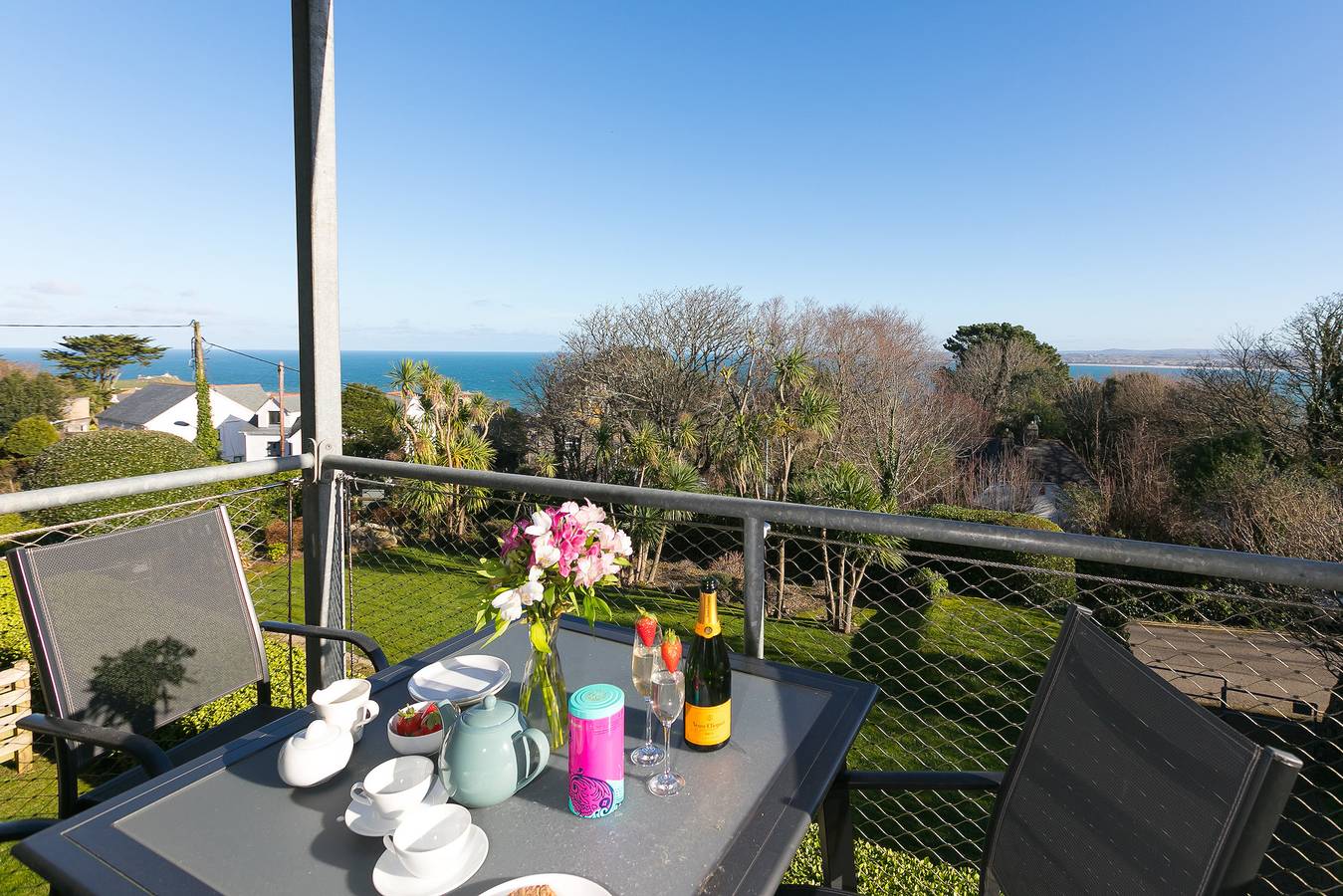 Entire apartment, Puffins in St. Ives, Cornwall