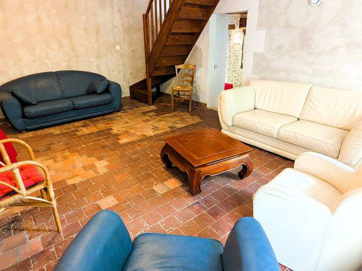 Beautiful renovated farmhouse in Burgundy, green setting in Merry-Sec, Auxerre region