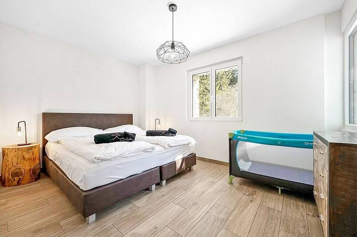 Gîte pour 14 personnes, avec terrasse et jardin à Arbaz - 2