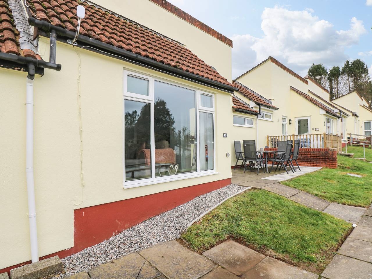 Manorcombe 19 in Tamar Valley Donkey Park