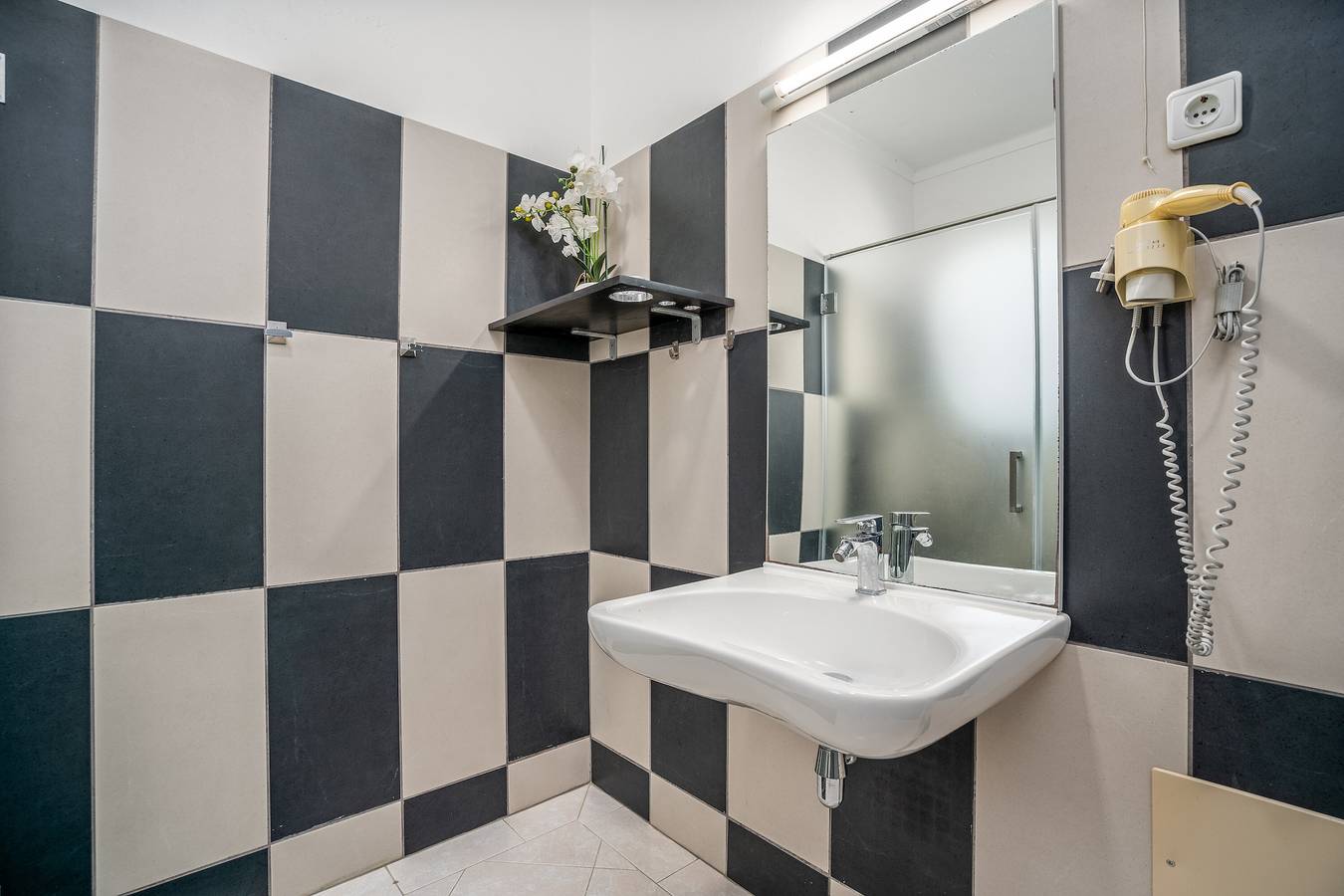 Quarto 'Galé' com piscina partilhada, Wi-Fi e ar condicionado in Pêra, Alcantarilha e Pêra