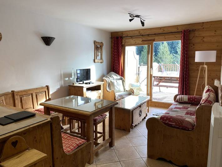 Ganze Wohnung, Wohnung 6 Pers, Pool, 3 Zimmer, Balkon, Parkplatz in Cohennoz, Albertville und Umgebung