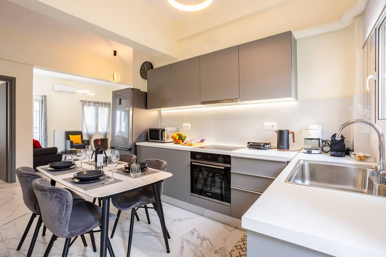 Appartement entier, Zografou Bright Getaway - Athens City Escape in Section centrale d'Athènes, Zográfou