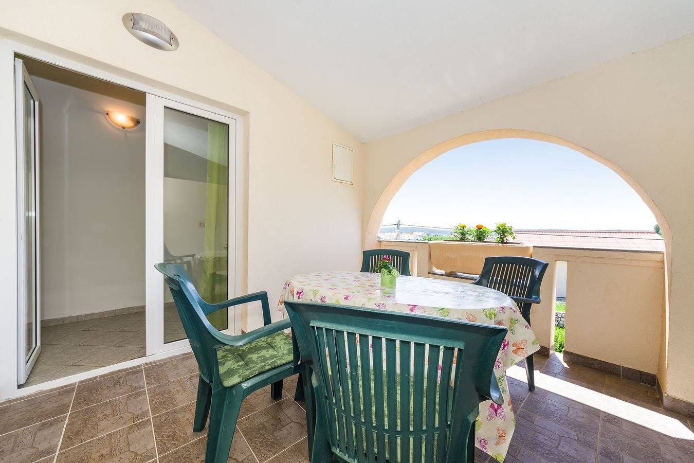 Ganze Wohnung, 1-Zimmer-Ferienwohnung mit Terrasse Ljubac, Zadar A-24394-a in Ljubač (Dalmatien), Zadar