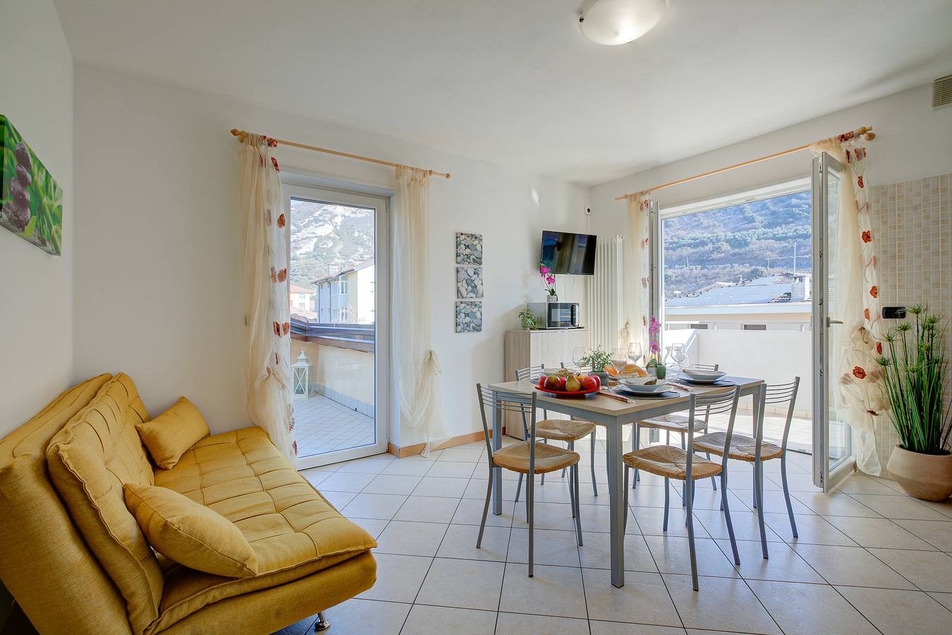 Appartamento intero, Appartamento vacanze per 5 persone con terrazza in Torbole, Nago-Torbole