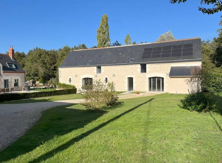 Location de vacances pour 4 personnes, avec jardin ainsi que jacuzzi et piscine, adapté aux familles à Saint-Branchs - 4
