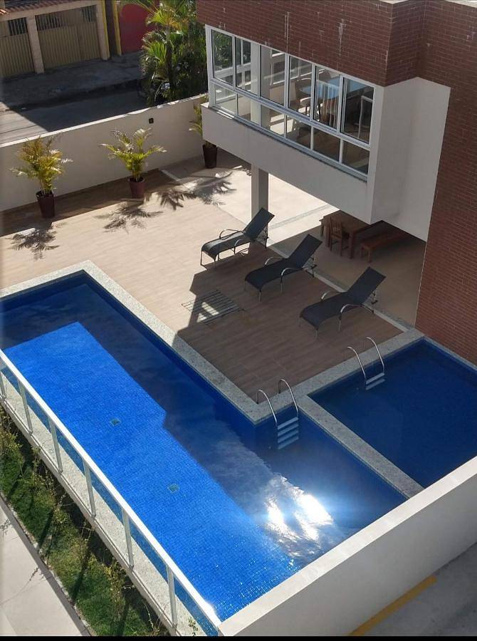 Casas e apartamentos de temporada para 4 pessoas, com vista e balcão e ainda piscina, adaptado a crianças em Ilhéus