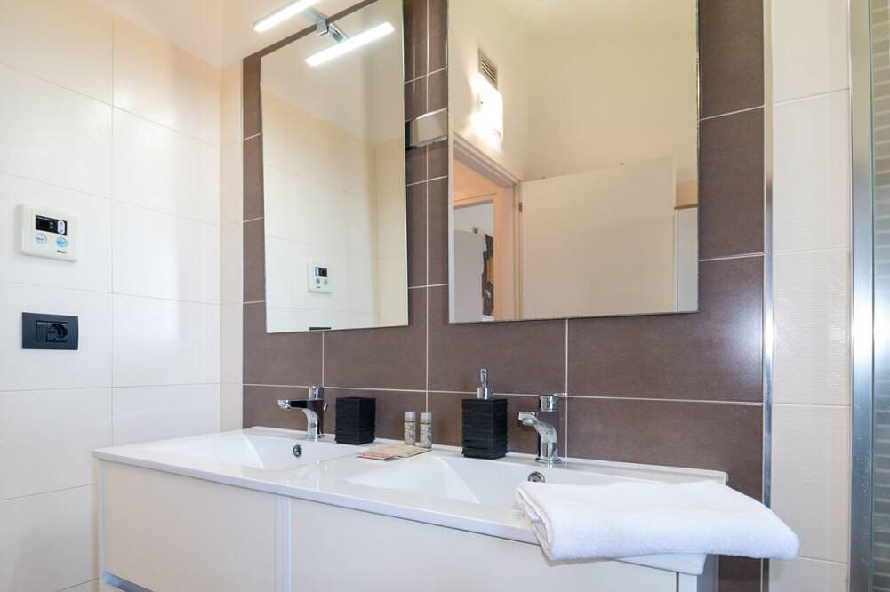 Entire apartment, Casa D'Autore | Cabras with parking in Cabras, Stagno di Càbras