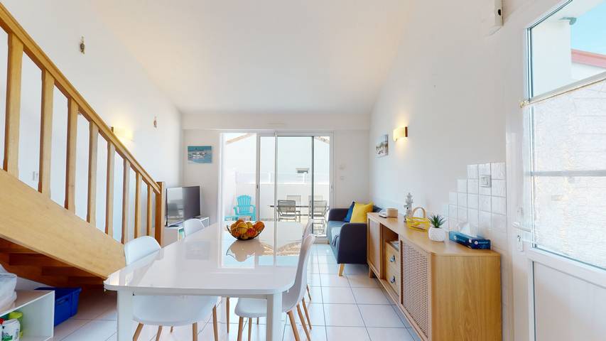 Location de vacances pour 5 personnes, avec jardin et terrasse dans La Grande plage (Saint-Gilles-Croix-de-Vie) - 2