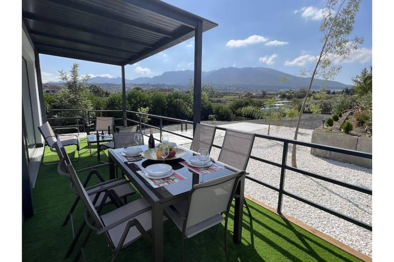 Holiday Home 'Villa Marieto' with Mountain View, Wi-Fi and Air Conditioning in Alhaurín el Grande, Cordillera Penibética