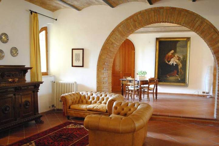 Splendido casale indipendente da 22 posti letto. Grande soggiorno, Piscina privata. Posizione panora in Monteroni d'Arbia, Siena e dintorni