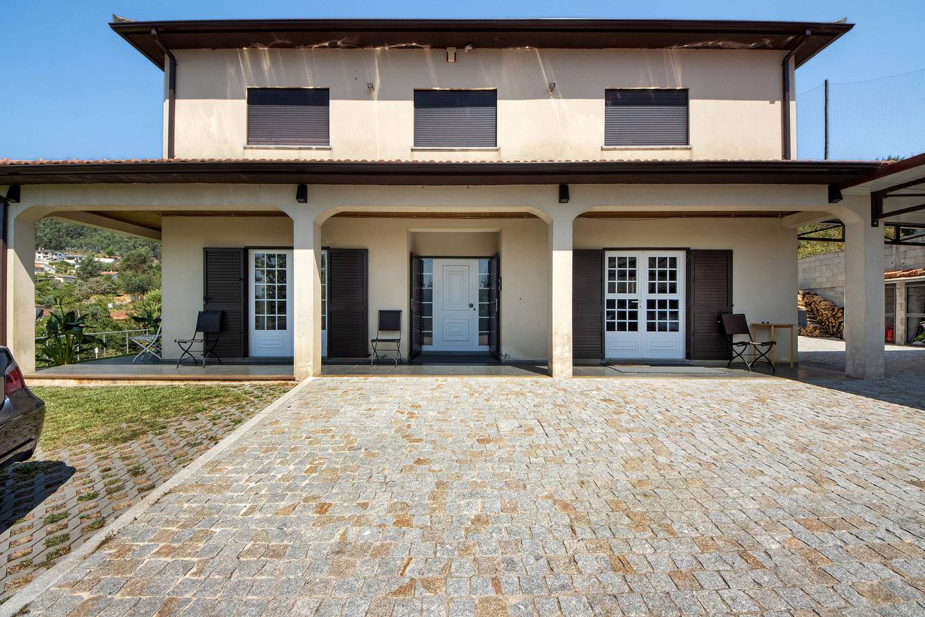 Vakantiehuis 'Martins House T4' met Uitzicht op de Bergen, Wi-Fi en Airconditioning in Aveiro District