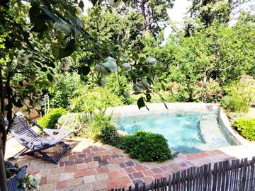 Location de vacances pour 13 personnes, avec piscine et jardin à Monteux