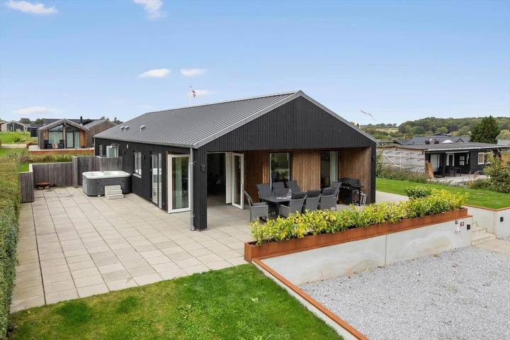 Ferienhaus mit meerblick für 8 Personen, mit Whirlpool und Terrasse in Kelstrup Strand
