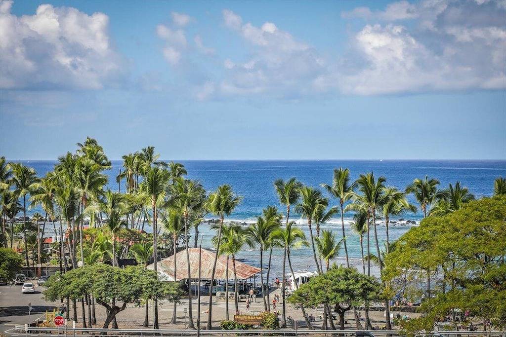 Ganze Wohnung, New! 🌺 Kahaluu Bay Village 201 🐠 Close to Snorkeling, Swimming & Surfing Plus Pool 🐬 in Kahaluu Beach Park, Kahaluu-Keauhou