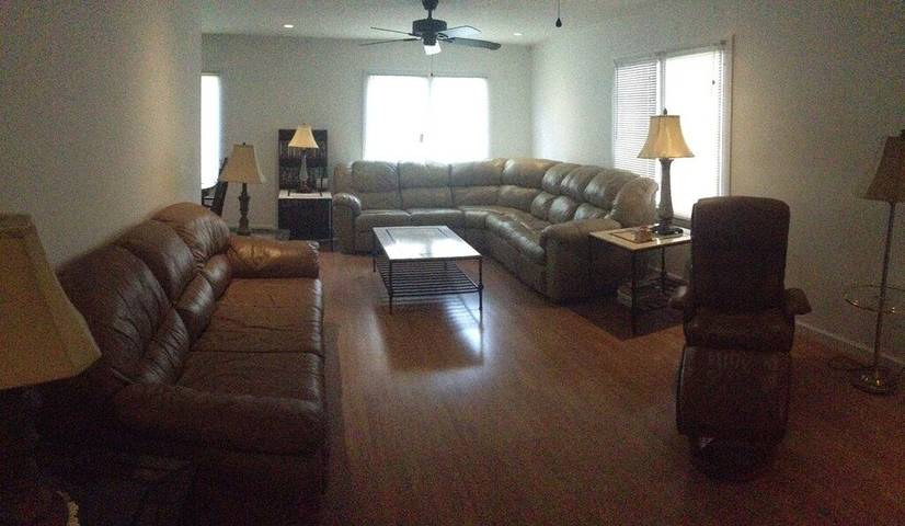 Camping for 10 people in South Carolina