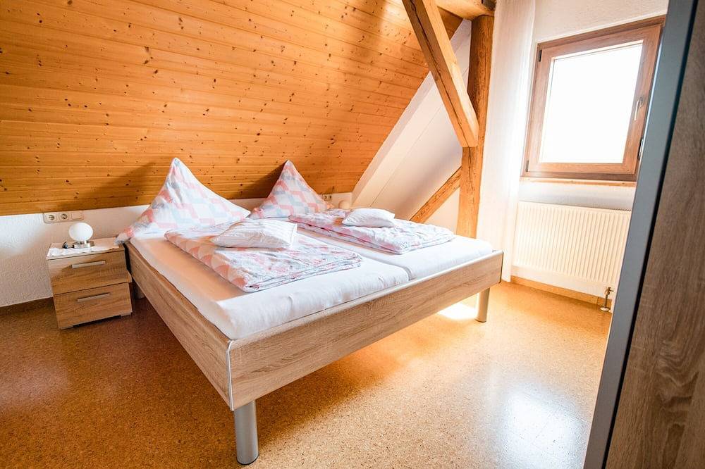 Ganze Wohnung, Appartement (73qm) mit Balkon mit Markise in Merkendorf, Fränkisches Seenland