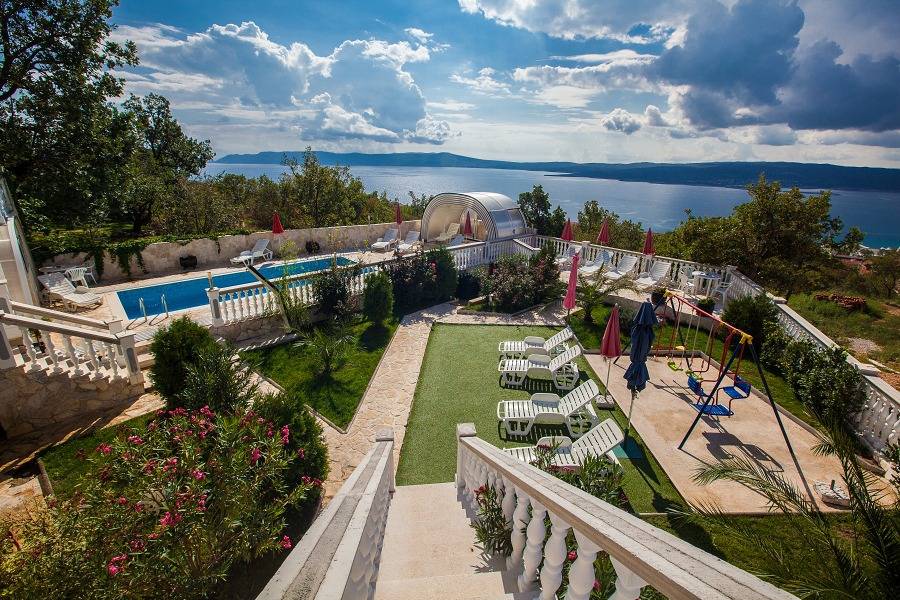 Cijeli apartman, Ferienwohnung in Crikvenica mit Meerblick, Terrasse, Klimaanlage, W-Lan (3492-6) in Crikvenica, Primorsko-goranska županija