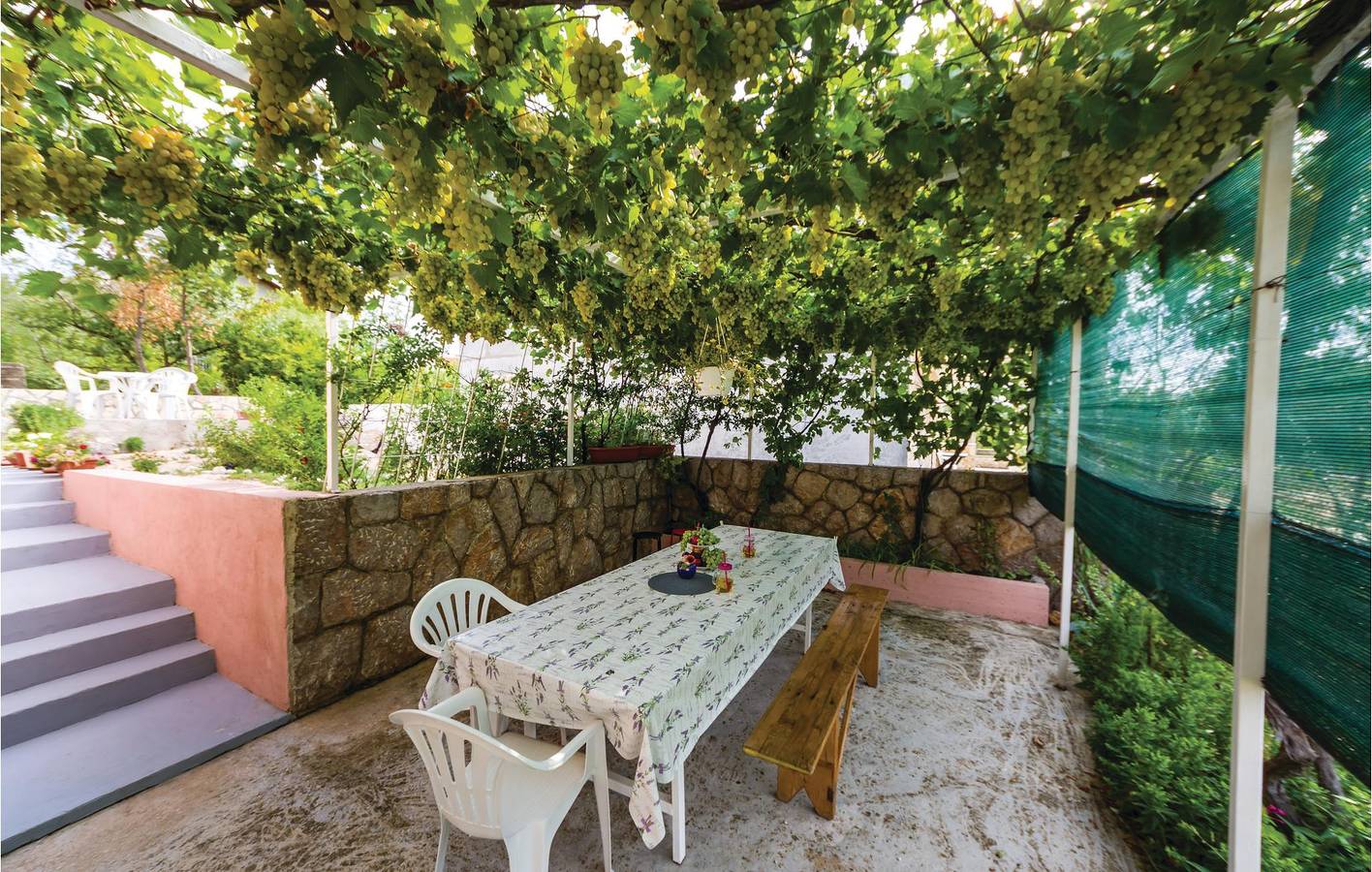 Ganze Ferienwohnung, Ferienwohnung für 6 Personen mit Terrasse in Maslenica, Zadar