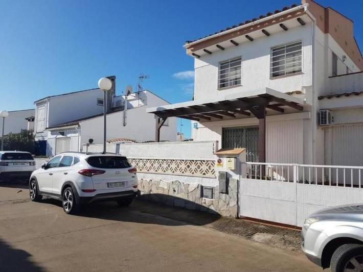 Chalet für 6 Personen, mit Garten in Empuriabrava