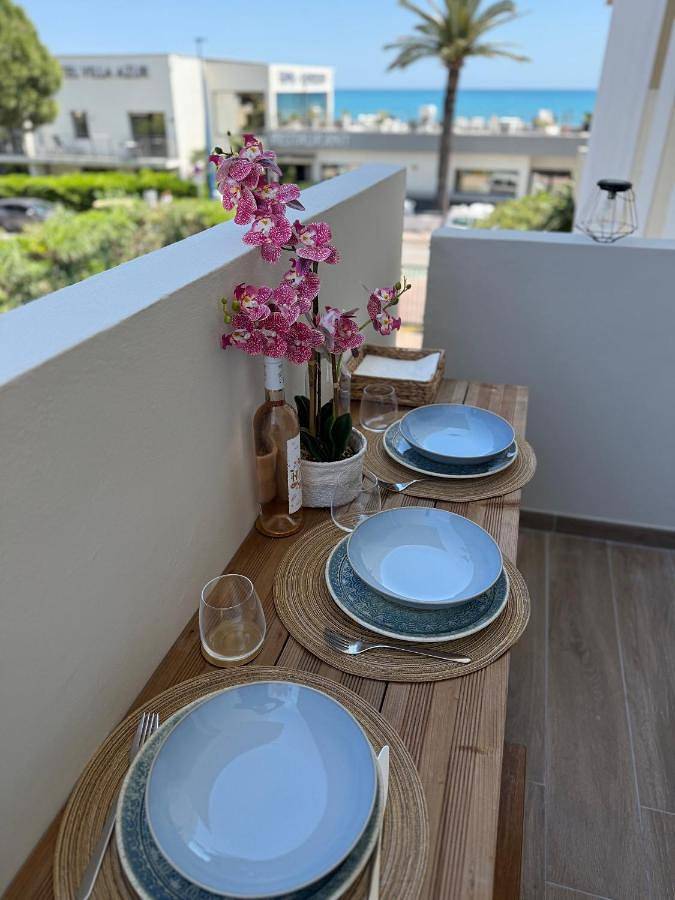 Gîte pour 3 personnes, avec vue et balcon dans Plage de la Pierre au Tambour - 2