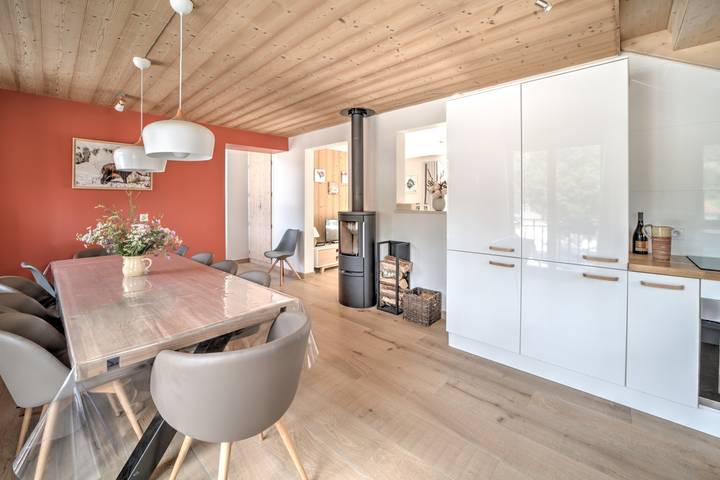 Gîte pour 10 personnes, avec jardin et terrasse à Lélex - 3