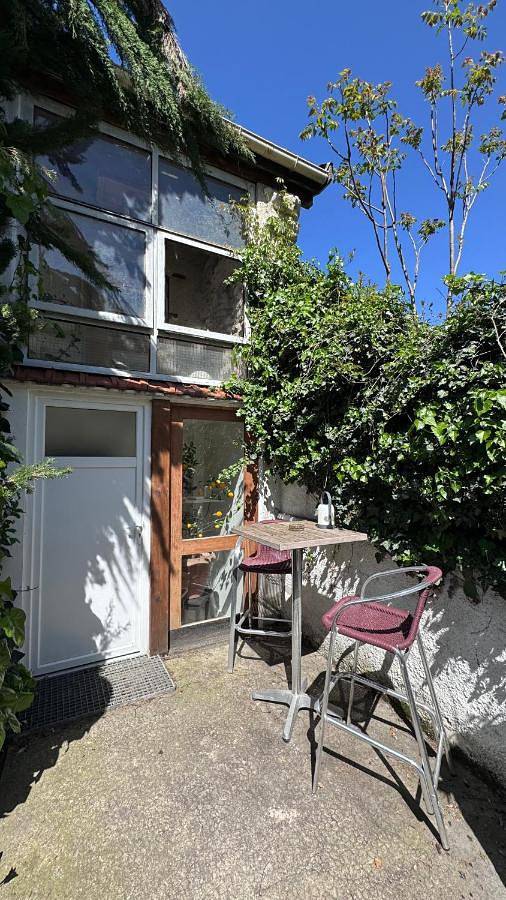 Gîte pour 2 personnes, avec jacuzzi et terrasse, animaux acceptés à Échirolles - 3