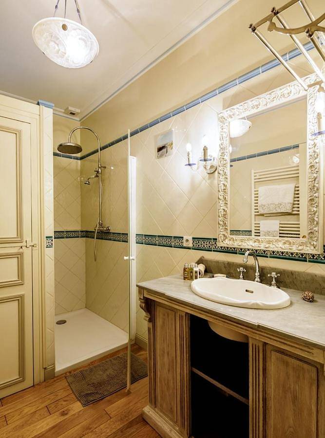 Twin Room with Private External Bathroom in Crossac, Région de Saint-Nazaire