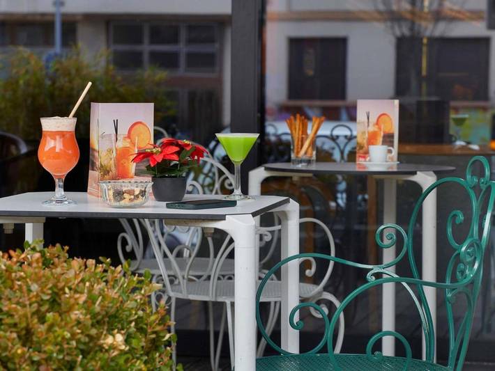 Hôtel pour 3 personnes, avec terrasse, animaux acceptés à Ambilly - 3