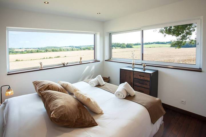 Gîte pour 2 personnes, avec terrasse et jacuzzi ainsi que jardin et sauna à Saint-Fargeau - 2