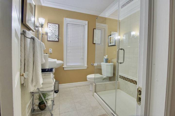 Vacation rental for 10 people, with terrace and yard in Detroit