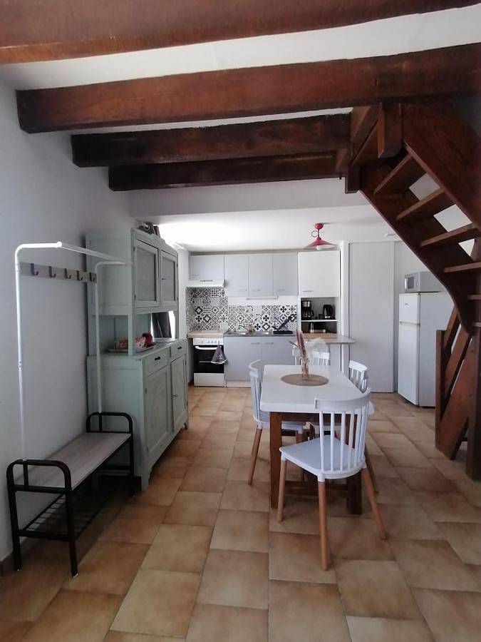 Location de vacances pour 3 personnes, avec vue et jardin dans Sassay - 4