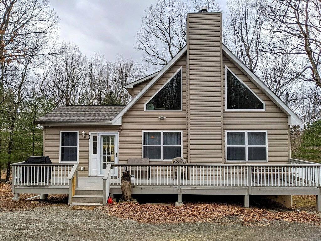 Makelloses, geräumiges Luxus-Chalet mit 5 Schlafzimmern und 3 Bädern für 14+ Personen in Masthope, Pike County