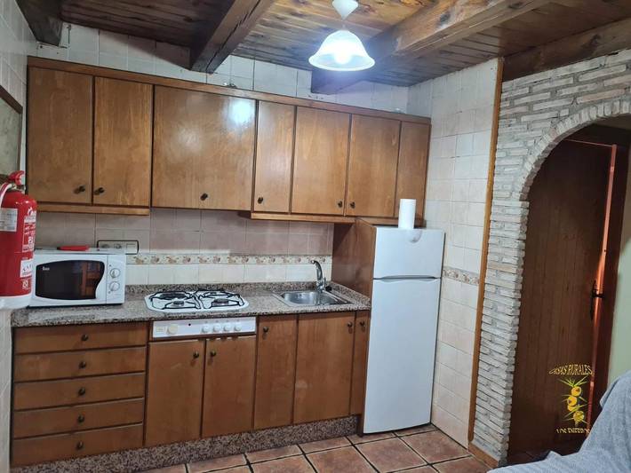 Casa rural con piscina para 6 personas, con piscina para niños además de vistas y jardín en Castilla-La Mancha - 4