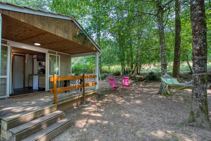 Gîte pour 4 personnes, avec jardin ainsi que piscine et terrasse, animaux acceptés à Domme - 3