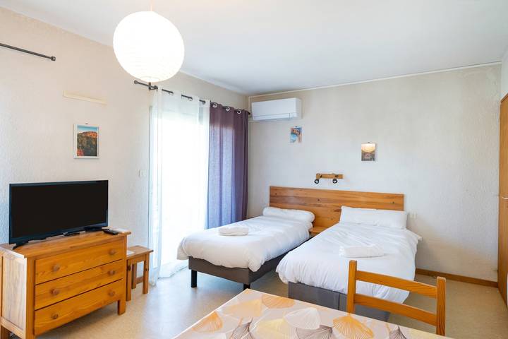 Studio pour 2 personnes, avec balcon, animaux acceptés