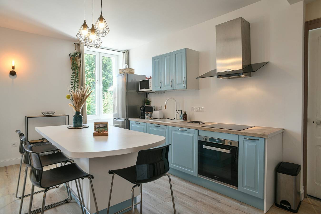 Appartement entier, Gîte La Dune avec jardin et jacuzzi privatisable in Le Pin (Isère), Lac de Paladru