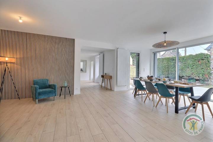 Gîte pour 7 personnes, avec vue ainsi que jardin et terrasse à Pleurtuit - 2