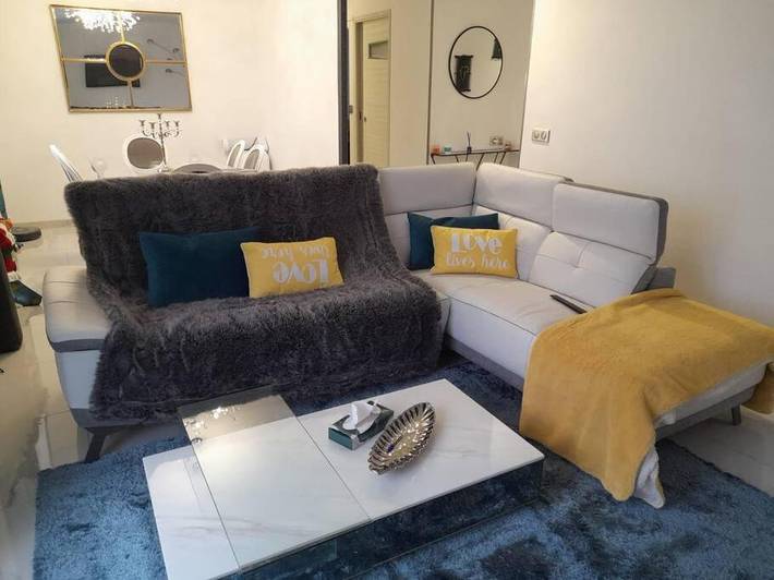 Location de vacances pour 4 personnes, avec jardin à Coulaines