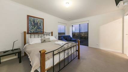 Holiday Home for 16 People in St Andrews Beach, Mornington Peninsula, Photo 1