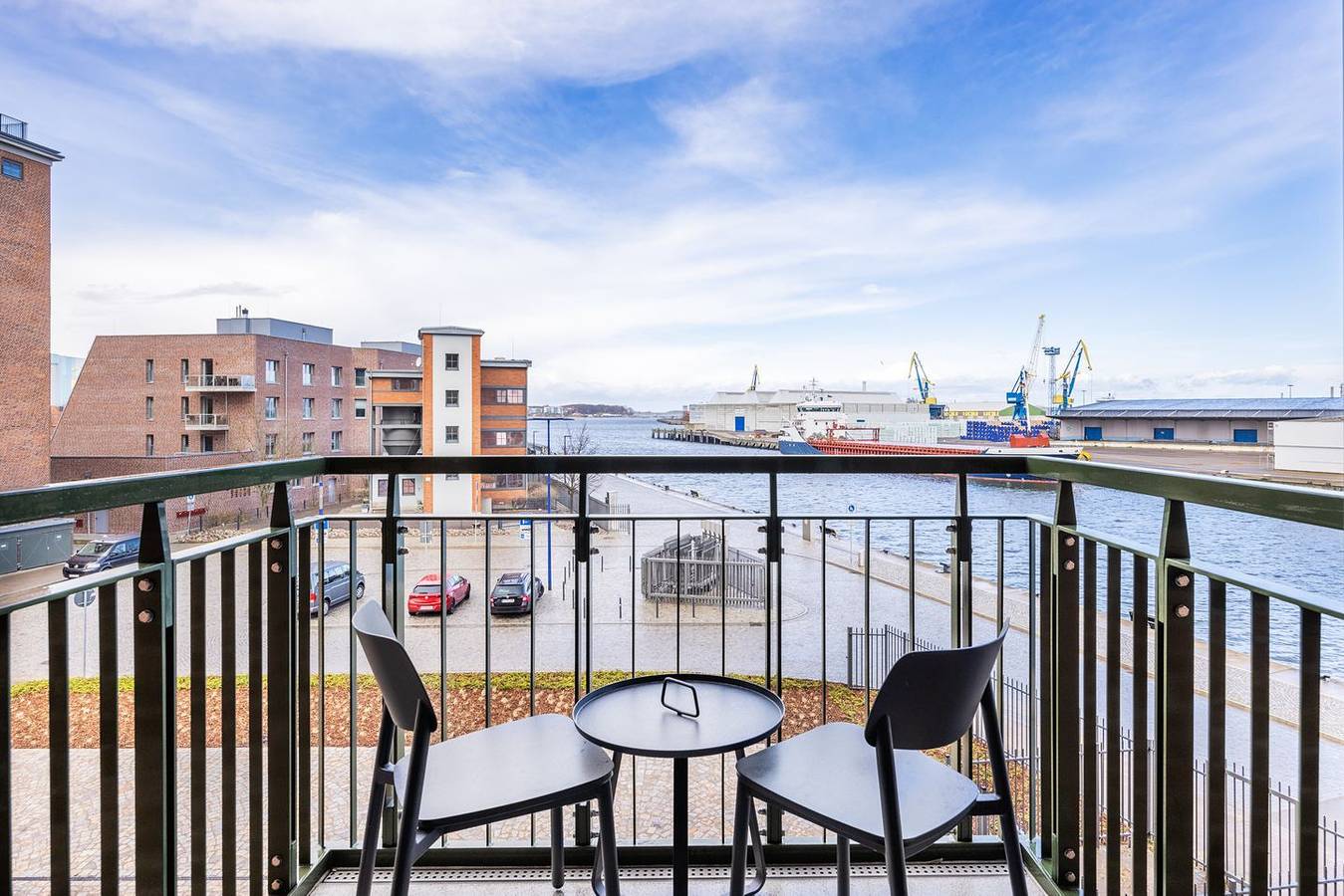 Geheel appartement, Modernes Apartment in Toplage mit Balkon und schönem Blick auf den Alten Hafen in Wismar, Nordwestmecklenburg (Wismar en omgeving)